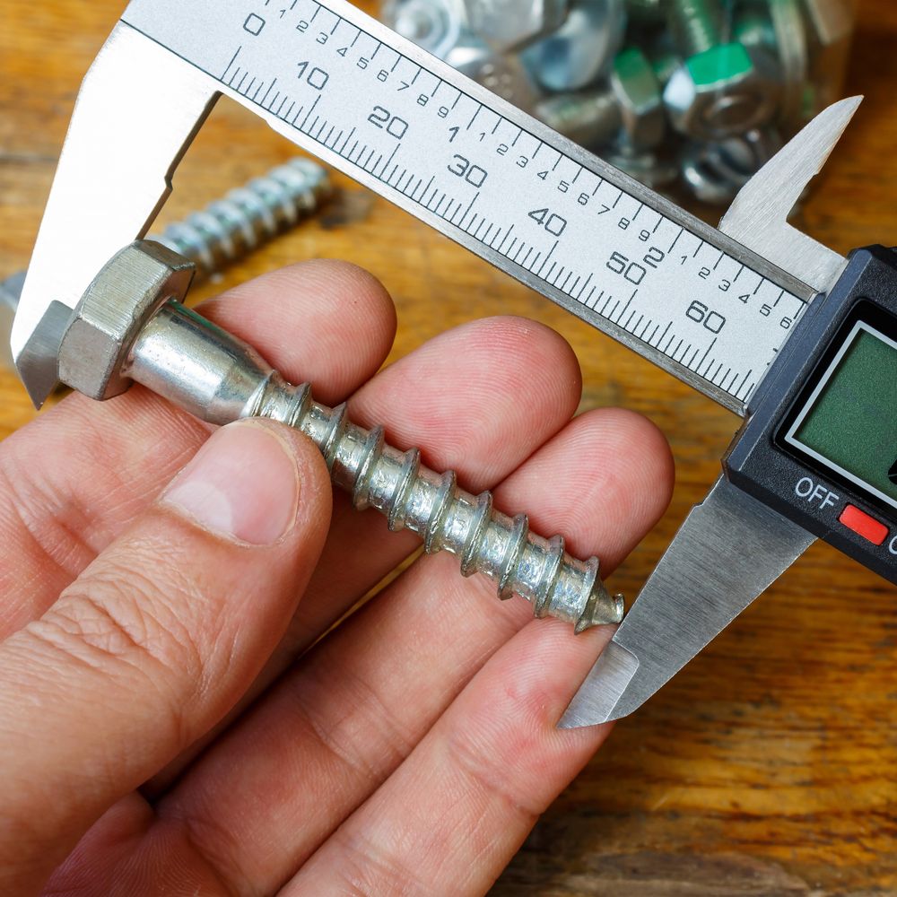 Digitaler Messschieber aus Edelstahl 150mm Digital Meßschieber Schieblehre Ersatzbatterie Spritzwasserdicht LCD Bildschirm Innen- Außen Retoo