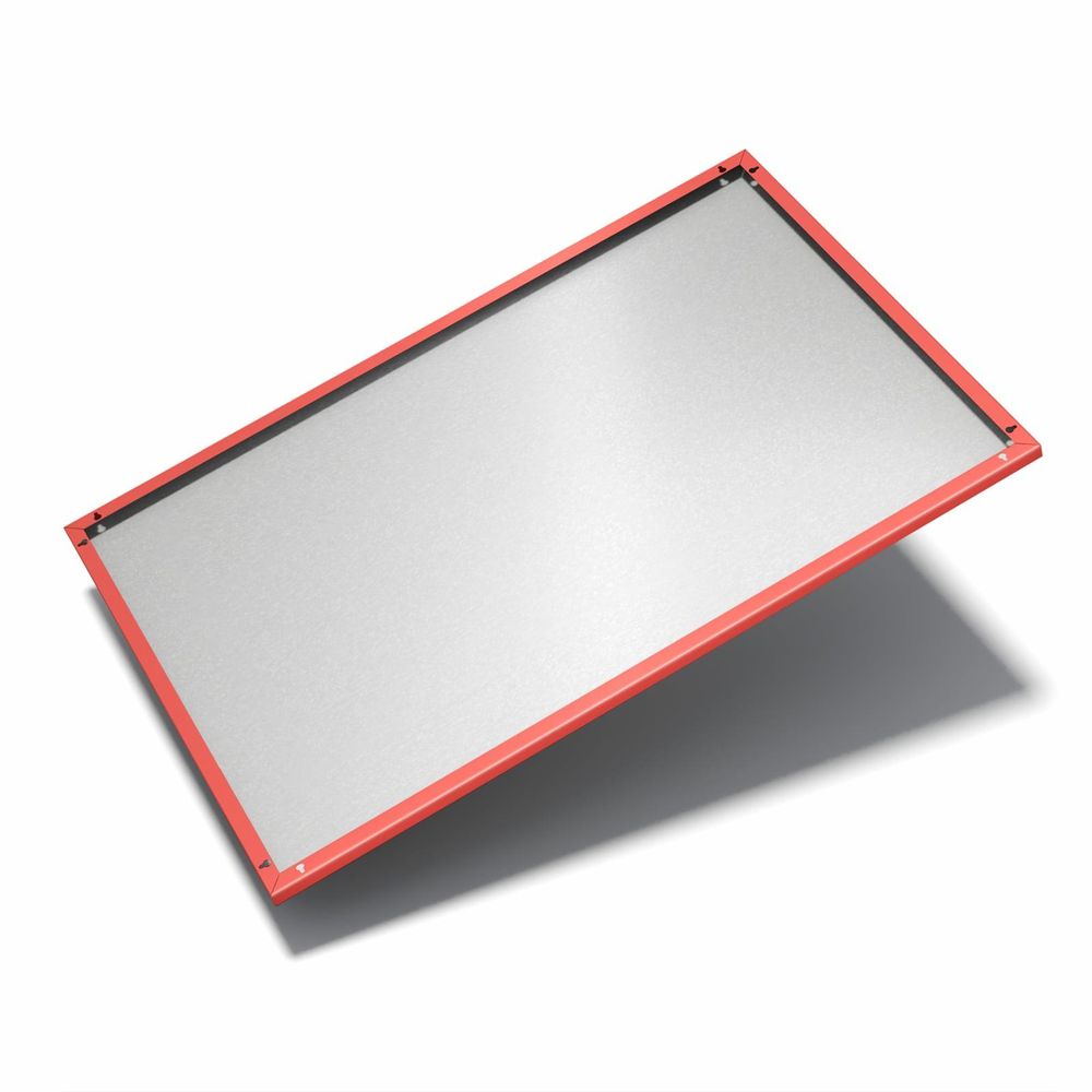 Rückseite der Metall-Magnettafel: Stahlblech mit Schlüsselloch-Aufhängungen