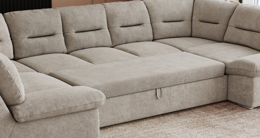 Beige Ecksofa aus weichem Buocle-Stoff. Foto zeigt Schlaffunktion