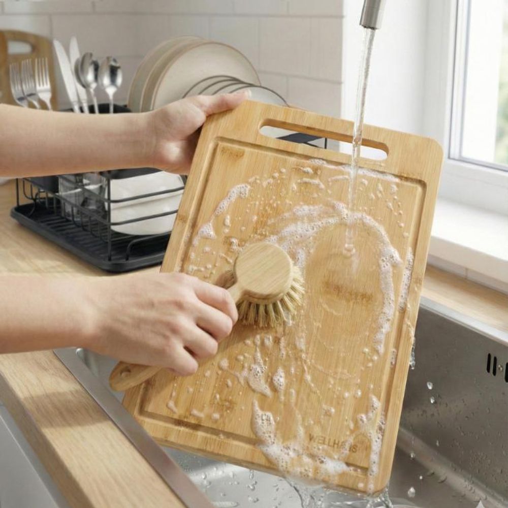 WELLHAUS 3er-Set rutschfeste Schneidebretter aus Holz XL L S – Küchenbrett für Fleisch, Gemüse und Obst 34 x 22, 30 x 20, 20 x 15 cm
