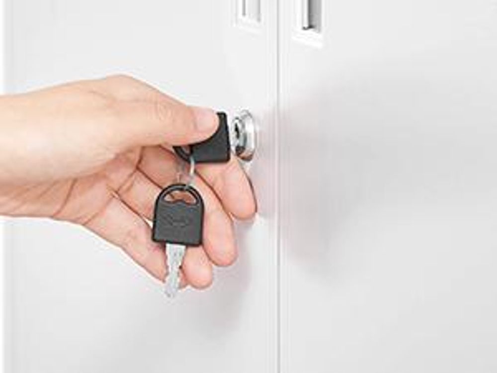 SONGMICS Aktenschrank, Mehrzweckschrank, Büroschrank mit 2 Türen, Schrank abschließbar, aus Stahl Mattweiß