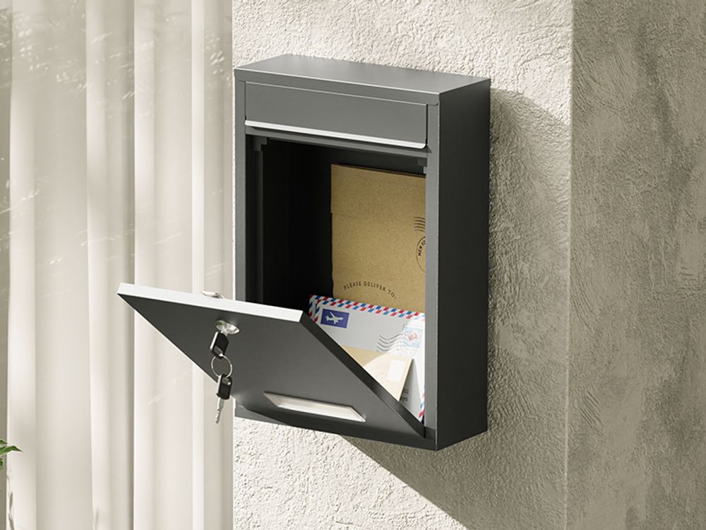 Wiltec Briefkasten anthrazit V2 Postkasten mit Namensschild, großem Briefschlitz und 2 Schlüsseln Wandbriefkasten aus pulverbeschichtetem Stahl