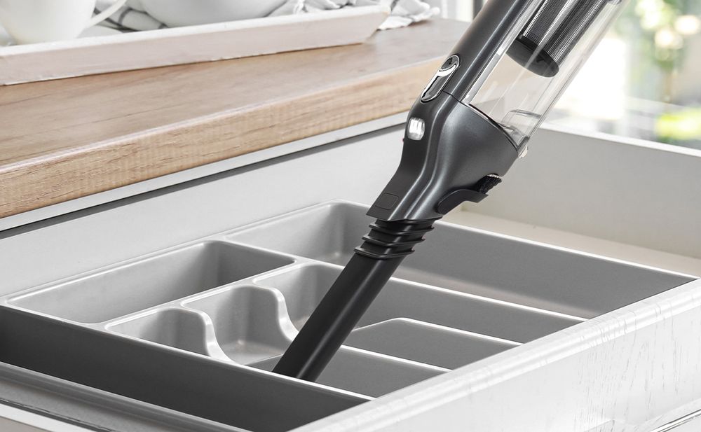 Genius Invictus ONE 3.0e Akku Handstaubsauger 14 TLG. – kabellos, beutellos, Akkustaubsauger. Ultra leicht, für Haus und Auto, leise, aufladbar
