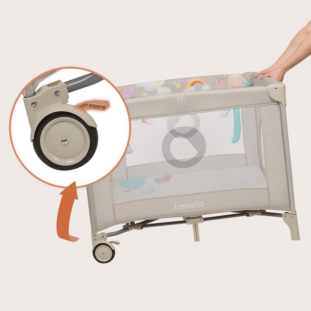 LIONELO Laufgitter Mille Plus bis 15 kg, 6-36 Monate, mit Schaumstoffmatratze, buntem Spielzeugset und praktischer Tragetasche - Beige