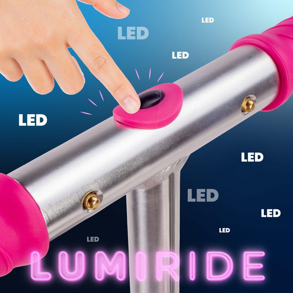 Dettaglio del pulsante LED sul manubrio del monopattino.