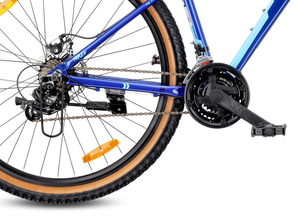 Detalle del sistema de transmisión y cambio trasero Shimano.