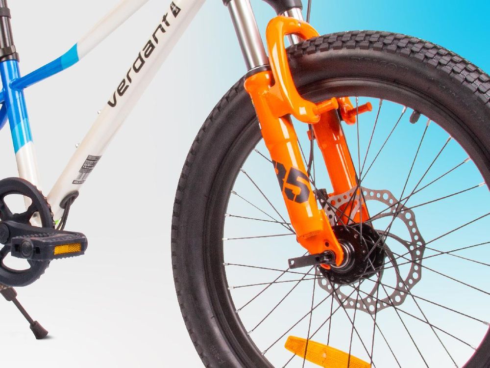 Bicicletta per bambini bicicletta per ragazzi bicicletta per ragazze bicicletta da 20 pollici con cambio a 6 velocità Shimano RevoShift bicicletta ammortizzatore Calix verde bianco