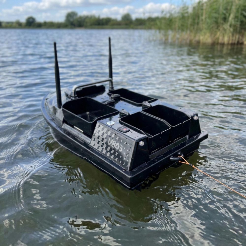 Łódka Zanętowa GOMEDIA V803 GPS 4 Podajniki 3kg Pilot 500m 15km/h 2 Baterie
