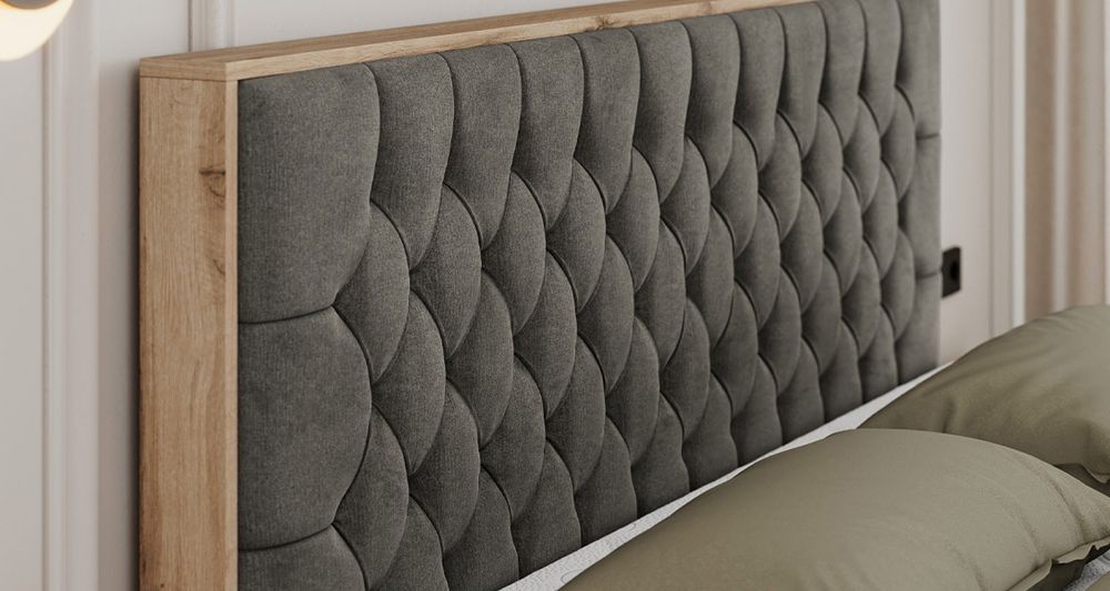 Vergrößern Sie das Kopfteil des Boxspringbettes, das Foto zeigt grau Stoff