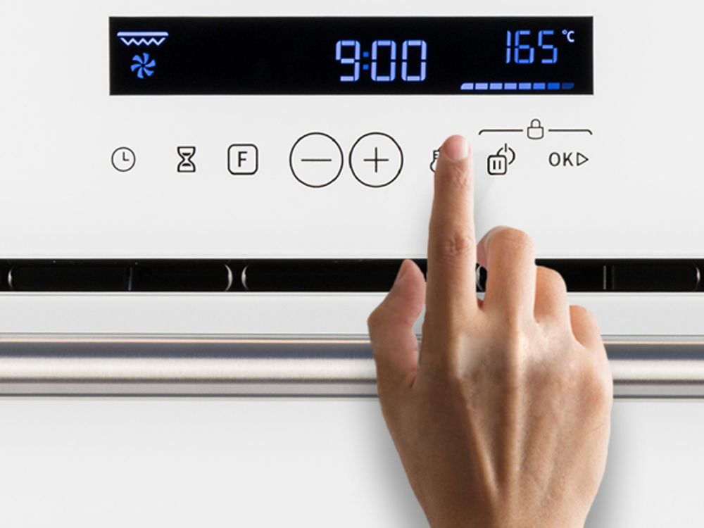 TouchSelect des Einbau-Backofens EB8015W