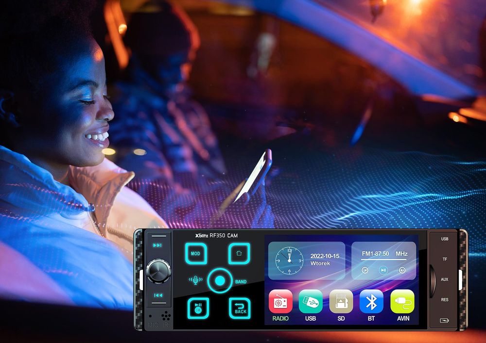Autoradio mit 7 Displayfarben und hochwertigem Klang