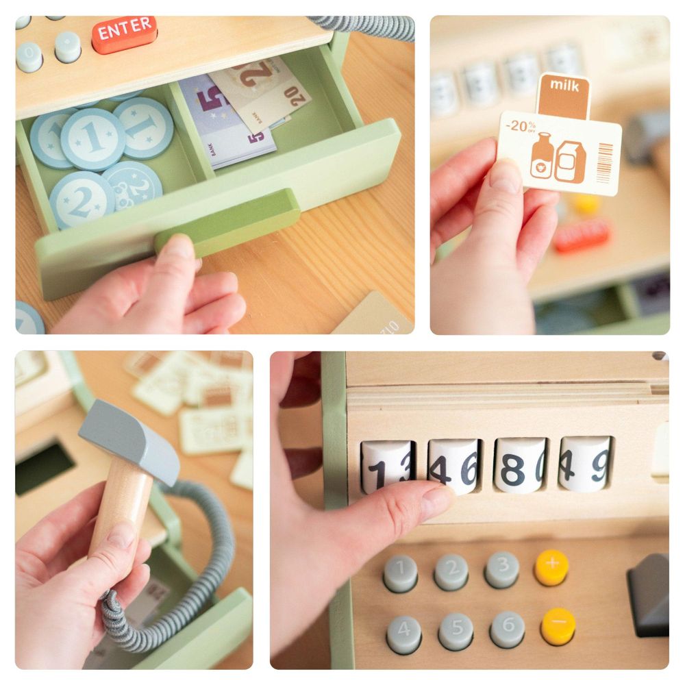 Kind lernt mit Banknoten, Münzen und Karte an der UMU Holzkasse