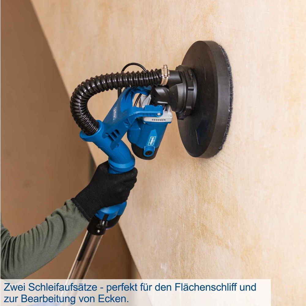 Das Bild zeigt eine Person bei der Arbeit mit dem Wand- und Deckenschleifer.