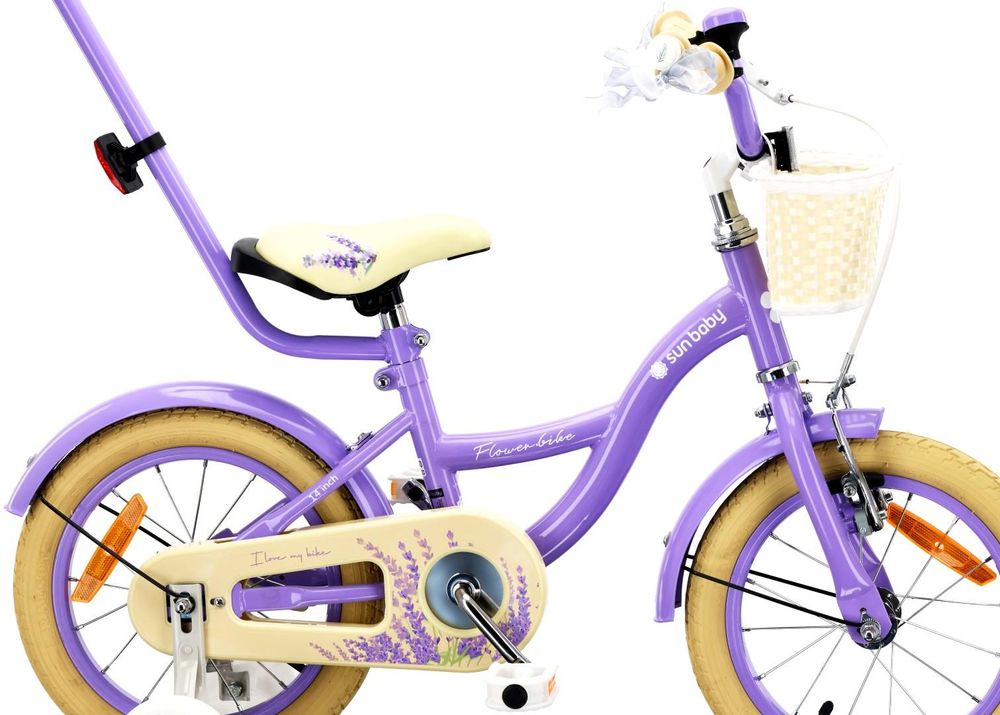 Detalle del cuadro, sillín y manillar ajustables de la bicicleta.