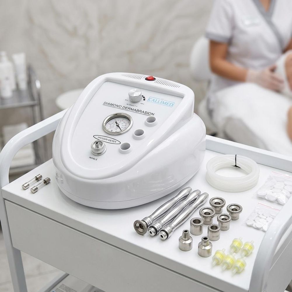 Diamantová mikrodermabrázia na obnovu a lifting tváre silná 100W + 5 filtrov