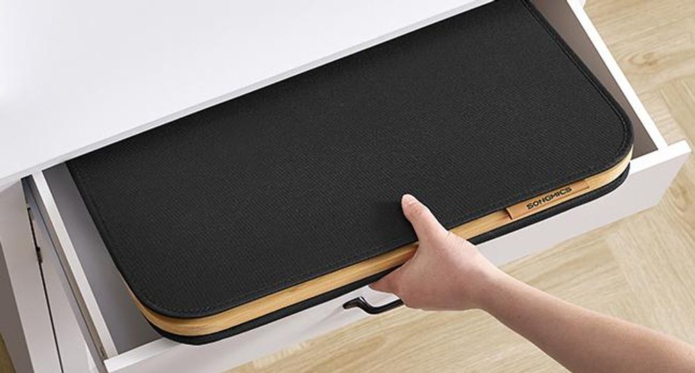 SONGMICS Wäschekorb mit Deckel, 2 Fächern, 130 L, herausnehmbarer Wäschesack, Griffe aus Bambus