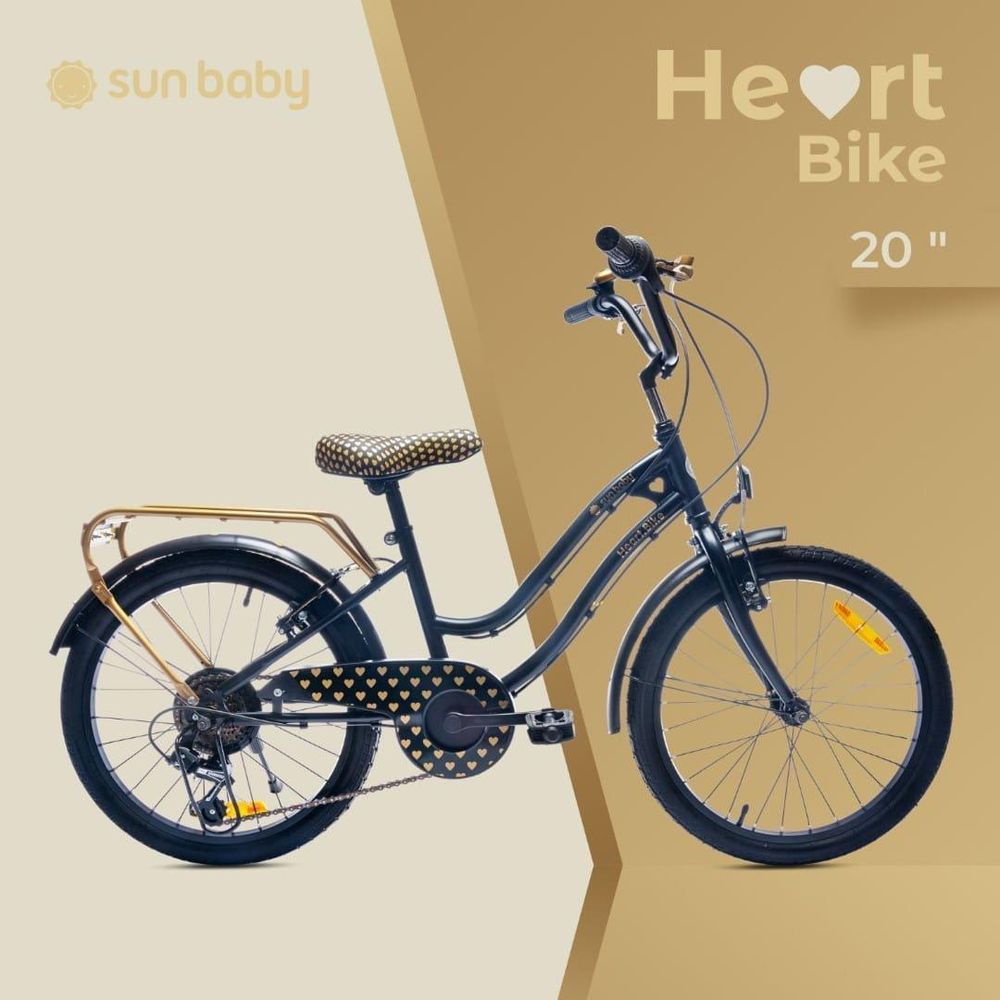 Vista lateral de la bicicleta SUN BABY Heart Bike con todos sus accesorios.