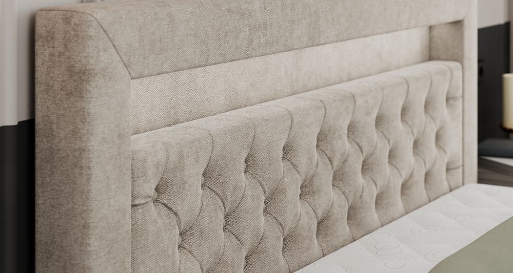 Vergrößern Sie das Kopfteil des Boxspringbettes, das Foto zeigt beige Stoff