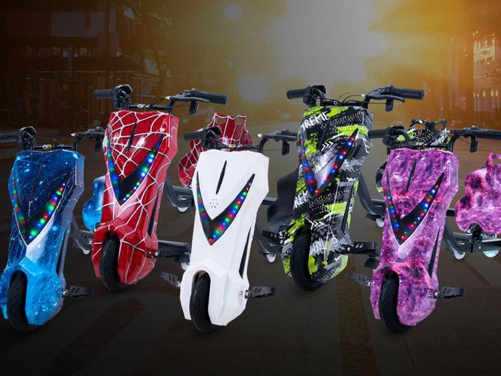 Kinder Elektro Drift Trike | Drift Scooter - Drift Cart - Bis zu 15km/h - LED Driftrollen 360° - Hupe - 3 Geschwindigkeitsstufen (Rot)