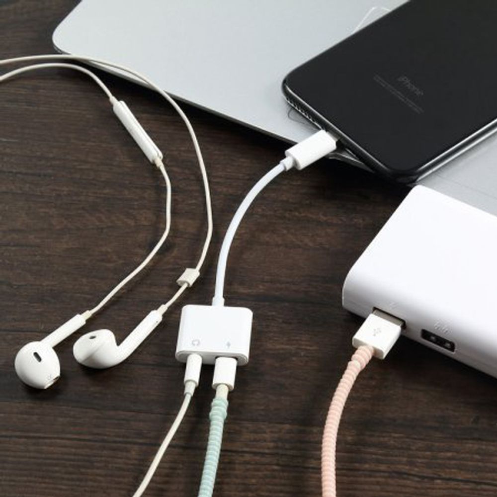 Lightning Aux Adapter 2in1 3.5mm für iPhone Kopfhörer Kopfhöreranschluss Audio Laden Kompatibel iPhone13 Pro Max 12 11 XS XR X 7 7P 8 8P Laden Retoo