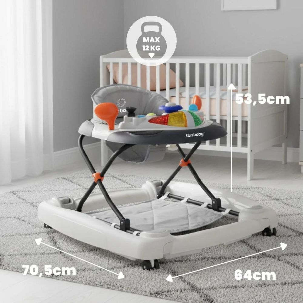 Dimensiones del andador SUN BABY Grand Prix y límite de peso máximo.