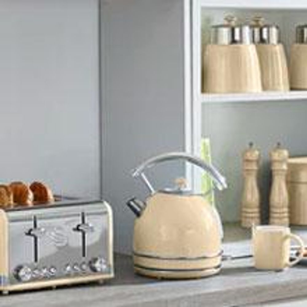 SWAN SK14630CNEU Retro Elektrisch Wasserkocher 1,8L Vintage Abschaltautomatik Kabellos, Edelstahl Creme