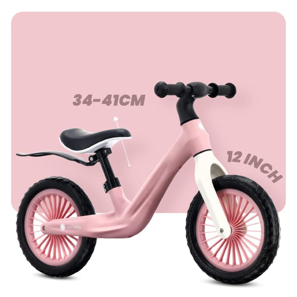 Bicicleta sin pedales Sun Baby Sport rosa mostrando el ajuste de asiento y ruedas de 12 pulgadas.