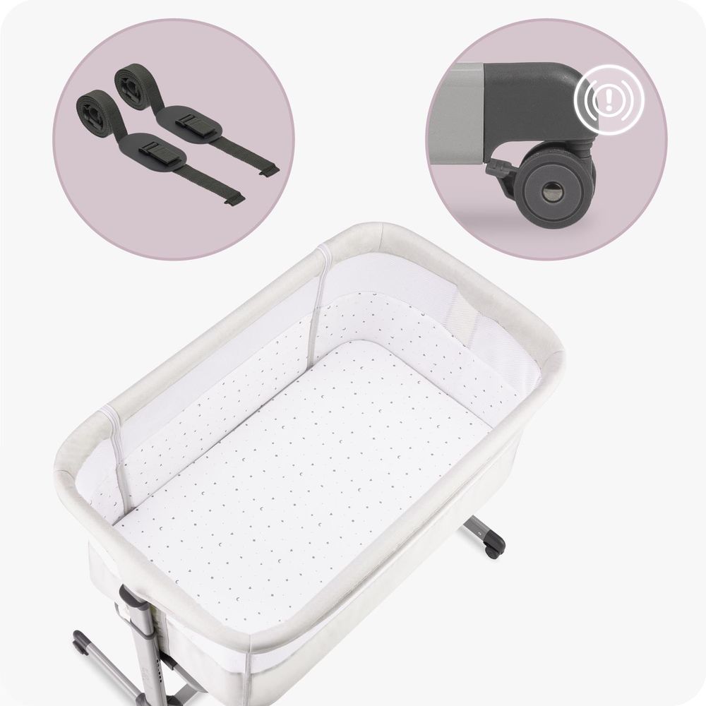 MoMi REVO – 2-in-1 Beistellbett & Babybett, höhenverstellbar mit Neigungsverstellung, inkl. Matratze, Spielzeug & Moskitonetz – Hellgrau