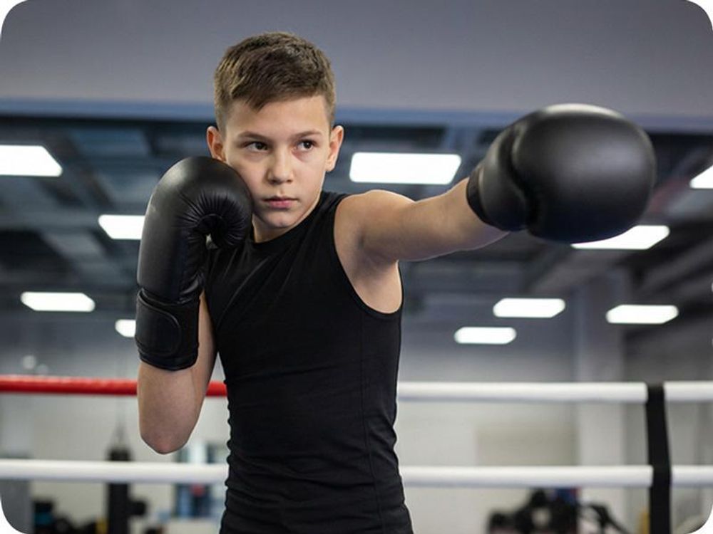 Meteor Boxhandschuhe 6 oz für Training und Sparring, Kunstleder, optimaler Schutz, ergonomische Passform, stabiler Klettverschluss