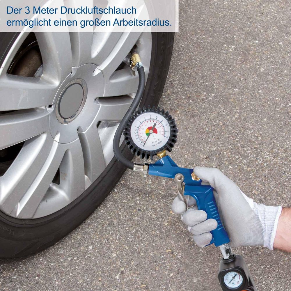 Das Bild zeigt eine Person, die mithilfe des Kompressors einen Reifen mit Luft befüllt.