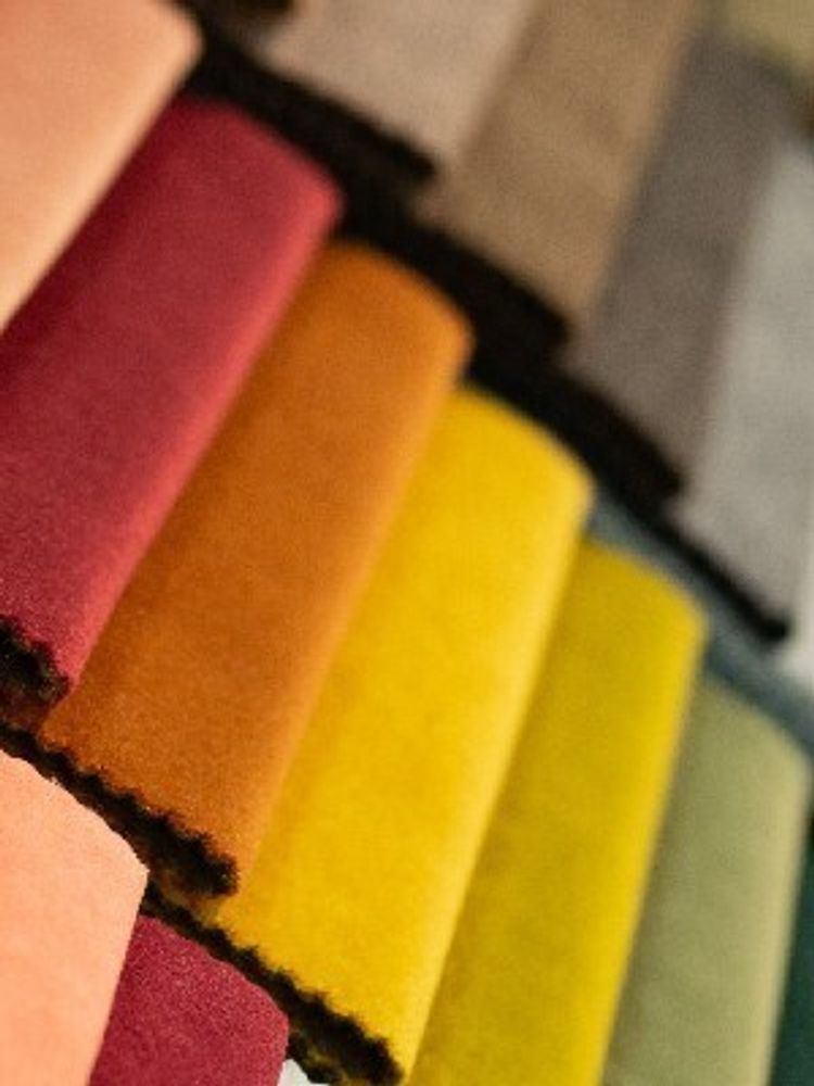 TAPHICEROS Mikrofaserstoff Wildleder, Velvet Velour, Optik Kunstleder WildKunstleder, Stretch Dehnbar Folie - für Auto Box Liner Möbelfolie, Puderrosa, 1000 x 140 cm