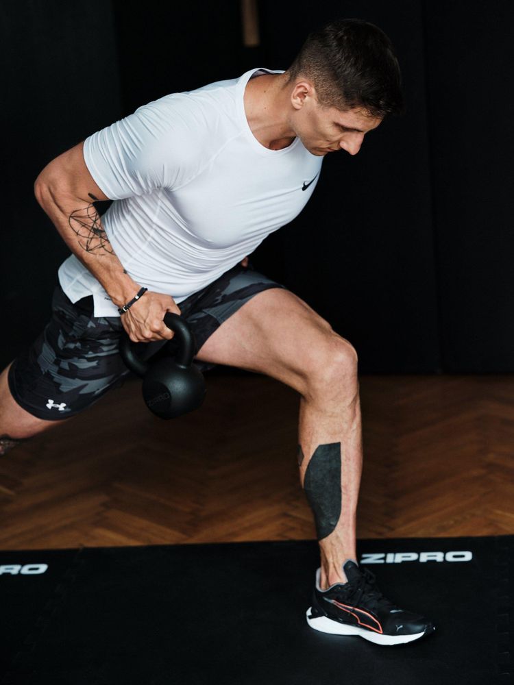 Zipro Kettlebell 6 kg Gusseisen – Massives Kugelhantel Gewicht für Damen, Anfänger & Reha – Pulverbeschichtetes Guss-Eisen (Cast Iron) – Ergonomischer