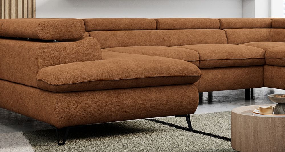 Zoomen Sie auf die Sitzfläche des Ecksofas. Sofa aus Orange strukturiertem Stoff