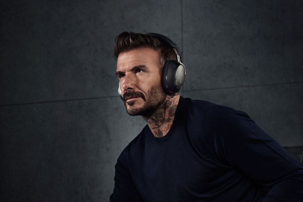 Bowers & Wilkins PX8 schwarz