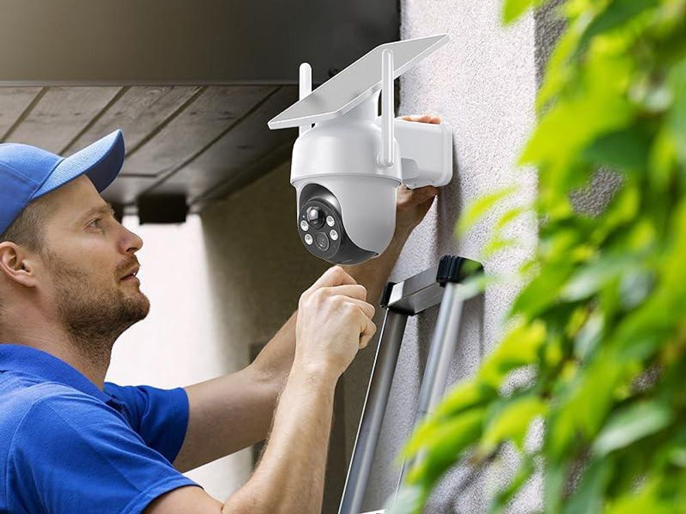 4MP Überwachungskamera Aussen Solar Akku 4er Set mit HomeBase 360° Schwenk mit 2K Farb-Nachtsicht 365Tage mit 32GB &64GB Lokalspeicher Kabellos Kamera