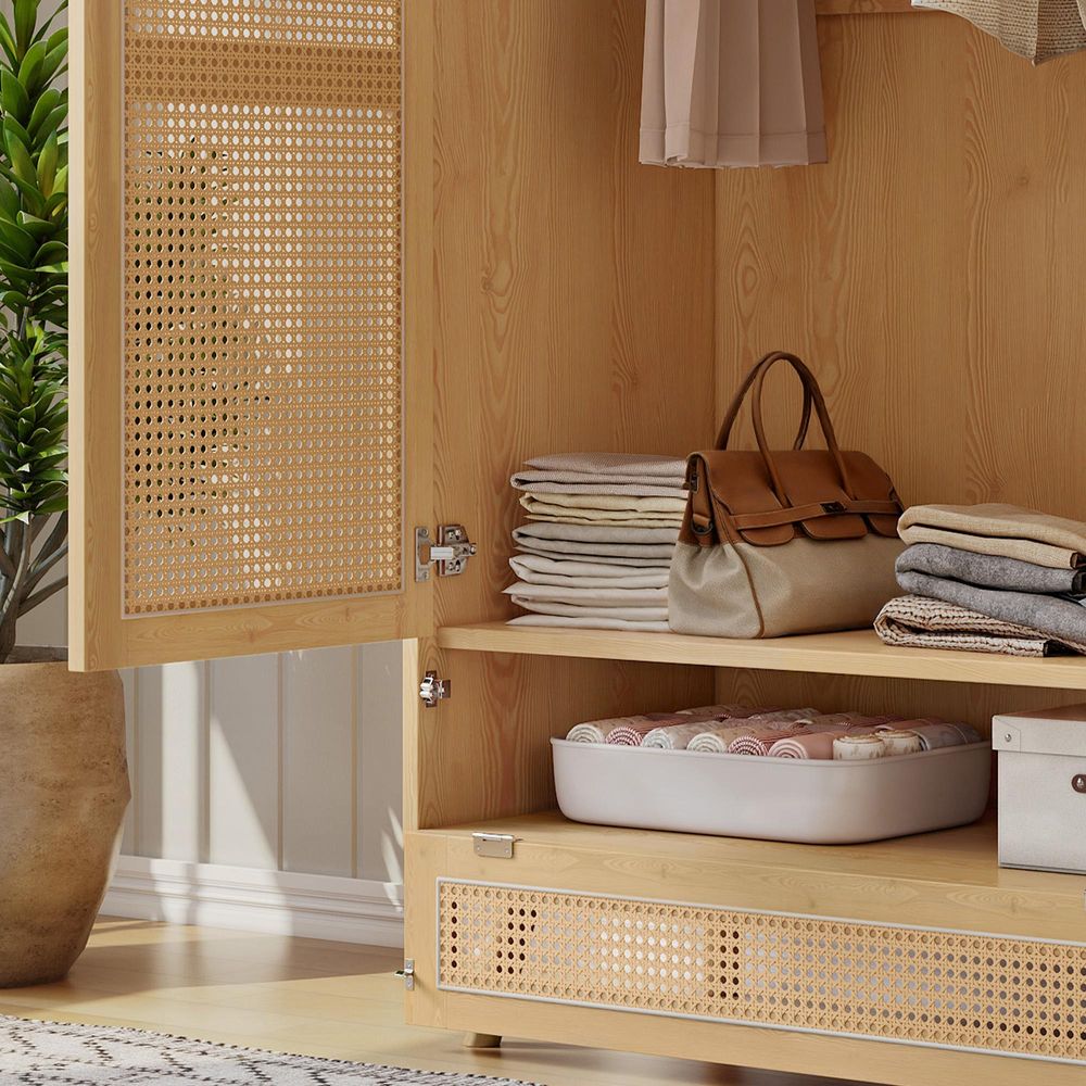 Kleiderschrank