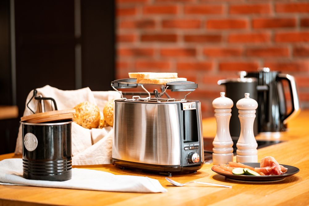 Adler AD 3214 Edelstahl-Toaster für 2 Scheiben mit Brötchenrost & 7 Stufen - Silber
