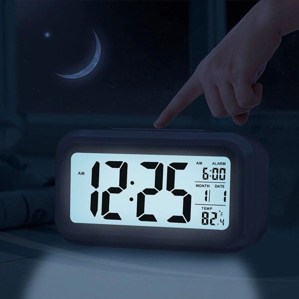 Digitaler Wecker LED Digital Digitaluhr Wanduhr Datum Temperatur 12h 24h USB 3D Alarm Clock Schlafzimmer Büro Dimmbar Zeit Uhr Schwarz Retoo