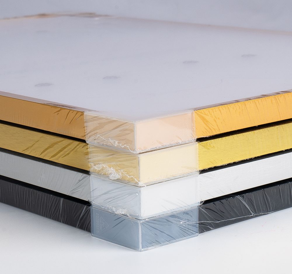 Bilderrahmen 20x30 Gold, Rahmen 20x30, Metallrahmen mit Plexiglas, Wandrahmen-Tischrahmen,Aluminiumlegierung, Fotorahmen für Foto von 20x30,ca.21x31cm