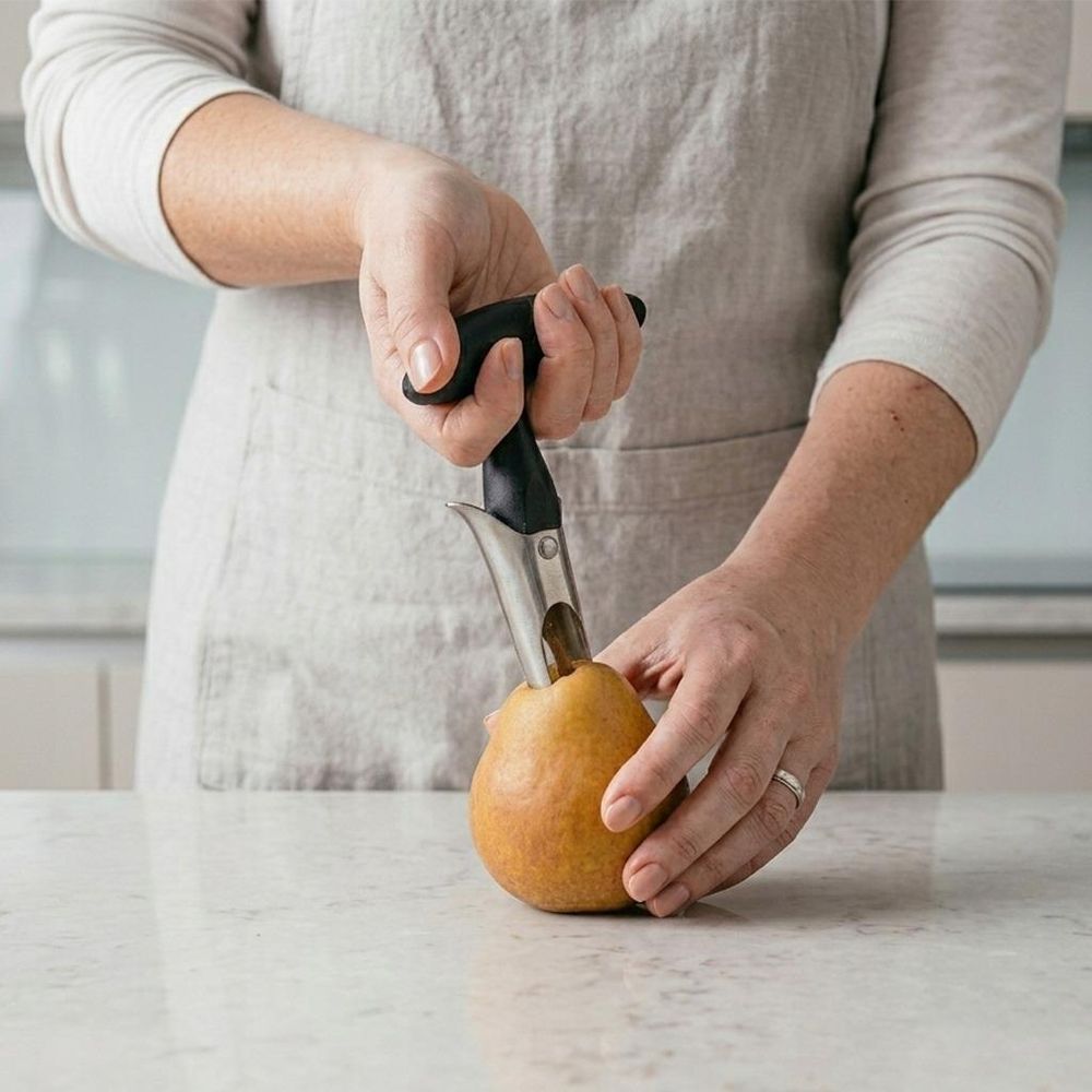 WELLHAUS Obstentkerner Edelstahl mit schwarzem Griff Apfelentkerner Birnenentkerner Küchenhelfer