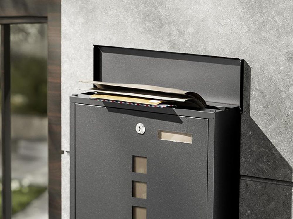 Wiltec Briefkasten mit Zeitungsrolle, schwarz, 305 x 100 x 338 mm, Wandbriefkasten mit Namensschild, Sichtfenstern, Schloss und Zeitungsrolle, Postkasten aus pulverbeschichtetem Stahl
