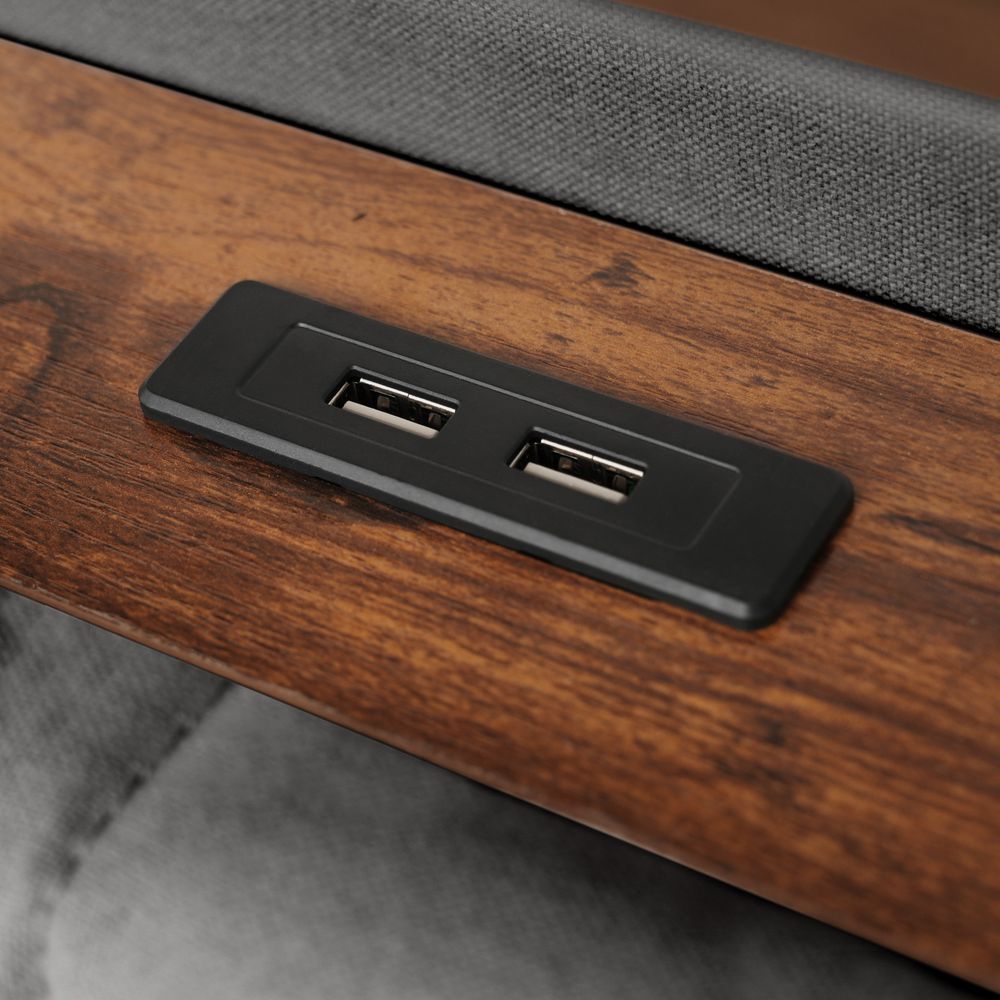 Bett mit usb