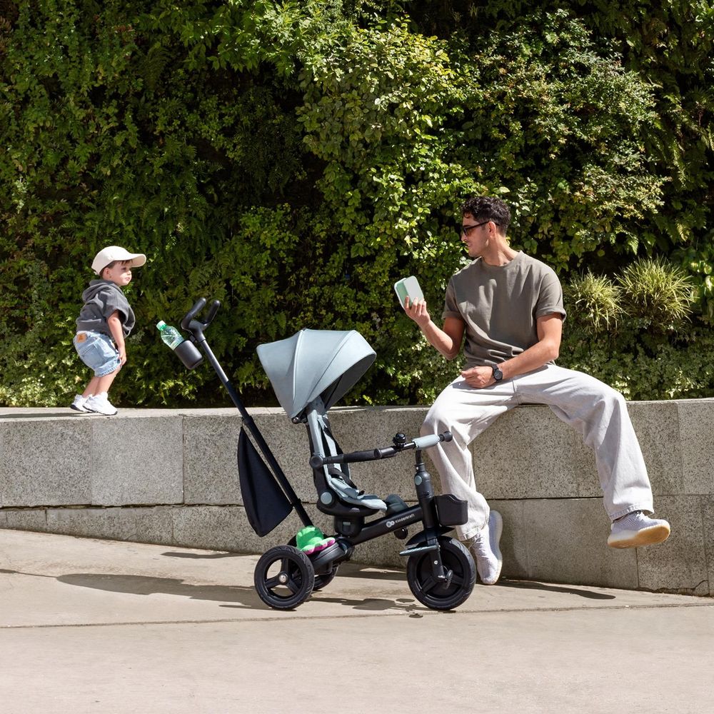 Kinderkraft AVEO 2 PLUS Dreirad 6in1 ab 9 Monate bis 5 Jahre, drehbarer Sitz, verstellbare Rückenlehne mit Liegeposition, Elternschubstang - Rosa