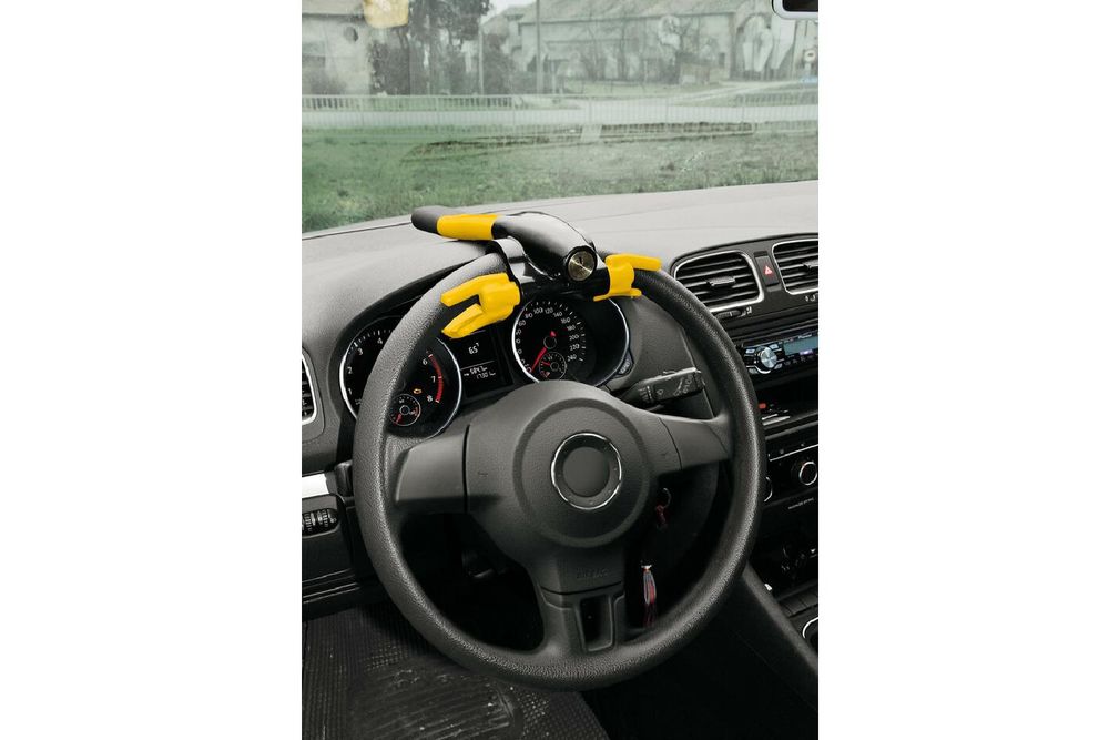 LAMPA Accessories: Zámok riadiacej páky Zanna-Lock – mechanická ochrana proti krádeži pre osobné automobily, SUV a dodávky, s automatickým zamykaním