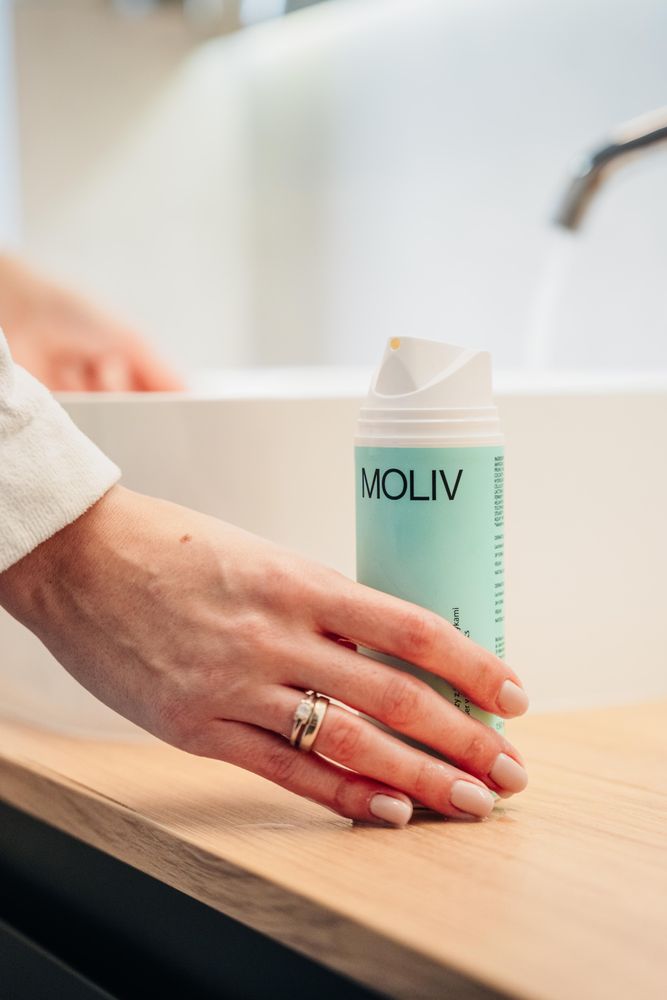 MOLIV Oleo-Gel Gesichtsreiniger mit lebenden Probiotika 150ml