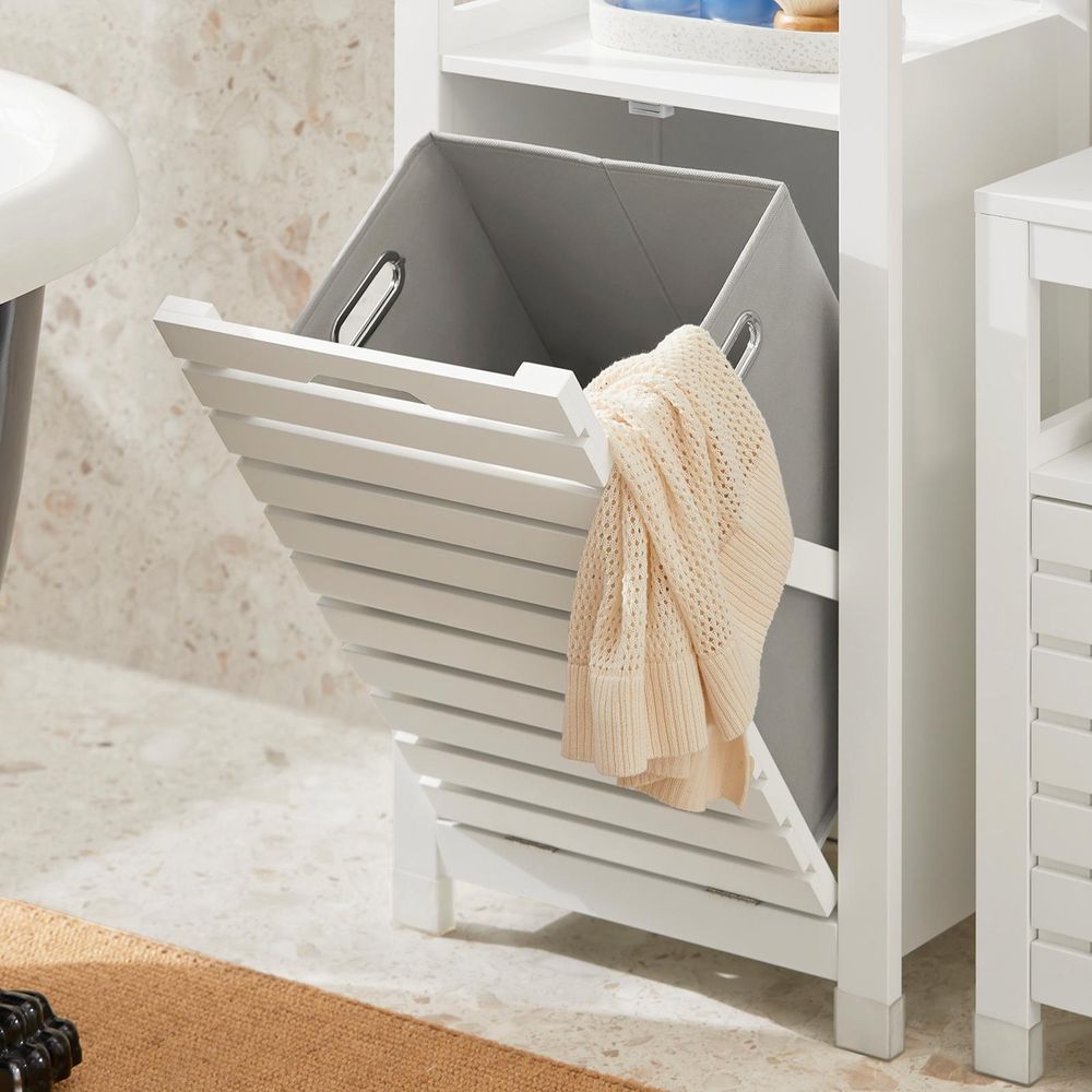 SoBuy Badezimmerschrank mit Wäschekorb Wäscheschrank Badschrank mit ausklappbarem Wäschesack Kompakter Badezimmerregal Badmöbel aus Holz Weiß BZR67-W
