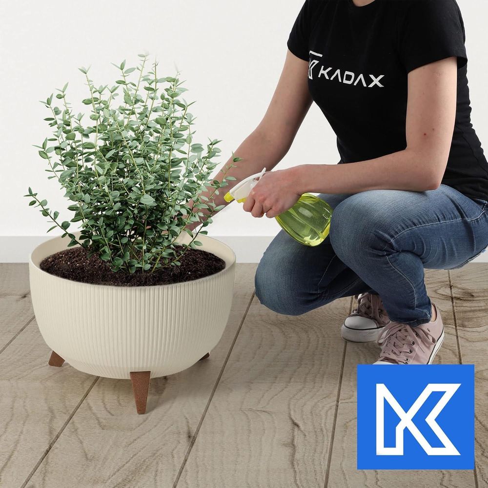KADAX Kunststoff Blumentopf "Milis", Blumenkübel mit drei Einsteckstützen, Creme, 40 cm