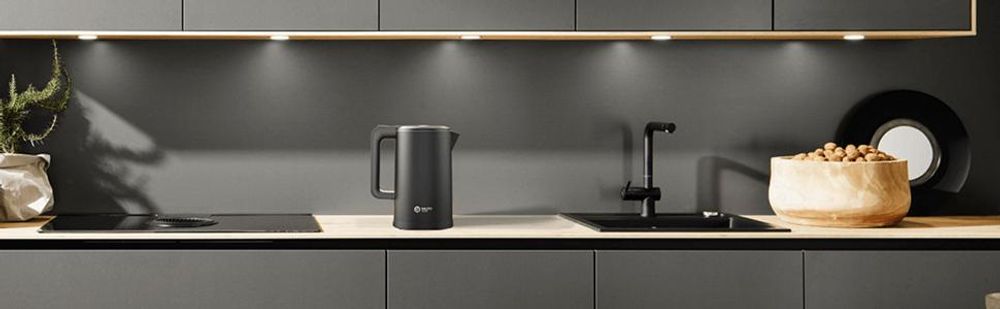 Balter Wasserkocher Edelstahl WK-4, 1,7 Liter, elektrischer Wasserkocher, Doppelwand Design, BPA frei, LED, kabellos, Teekocher Kompakt, Schwarz