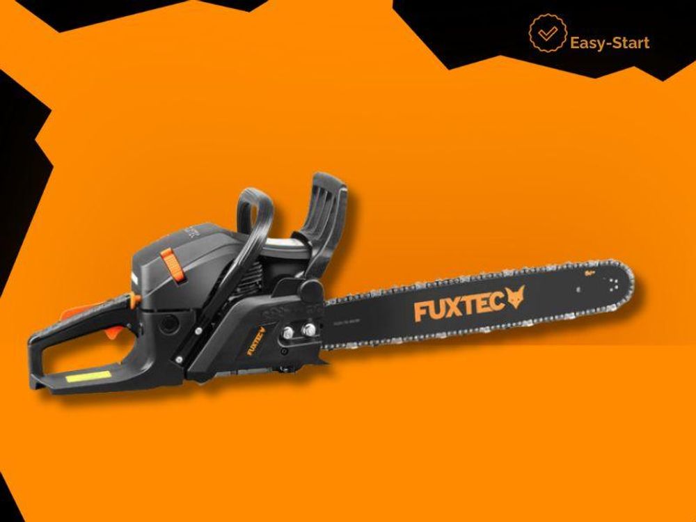 FUXTEC Benzin Kettensäge FX-KS262 - Black Edition | Schwertlänge 60cm | Schnittlänge 51cm| 5,2kg | 61,5ccm | 2-Takt | 550ml | 2,85kw