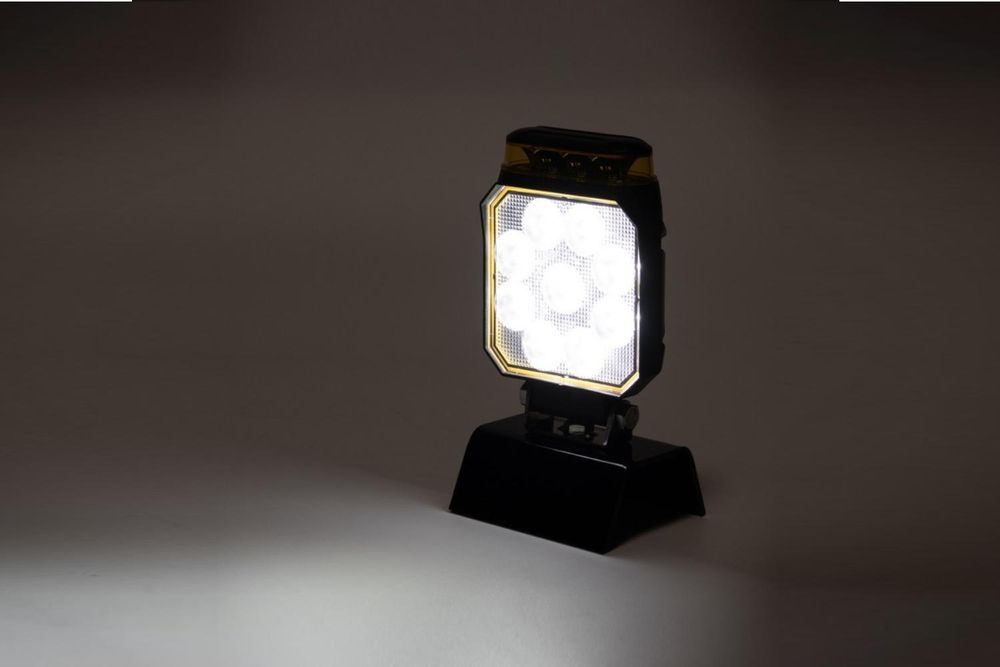 KAMAR L2500 LED výstražné/zpětné světlo se 2 funkcemi